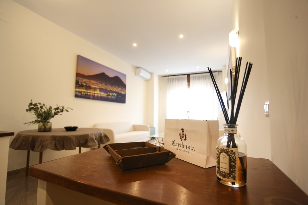 Casa Toledo – Piazza Municipio Luma Home