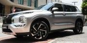 MITSUBISHI OUTLANDER 2.5 EXCEED / EDITION 25 CVT - 6 thumb