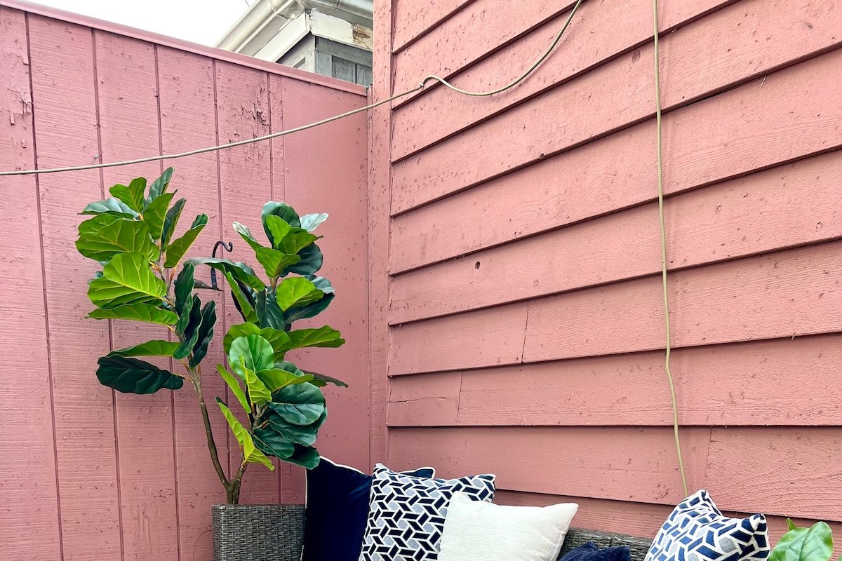 Insta Worthy Prime Spot *Patio *Parking *Fireplace gallery image 3