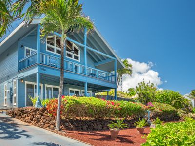 Whale Watching! Oceanview! Walk to Beach & Trails