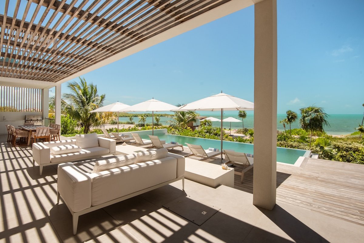 Beach Enclave Long Bay V5 – 6BR Beachfront Villa gallery image 3