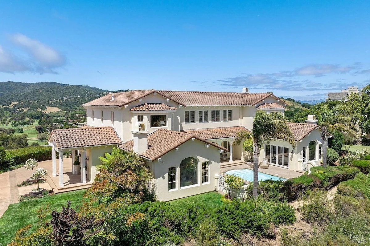 Stunning California Home & Pool