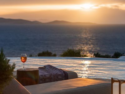 SoLuna Casa (3-bedroom Mykonos villa)