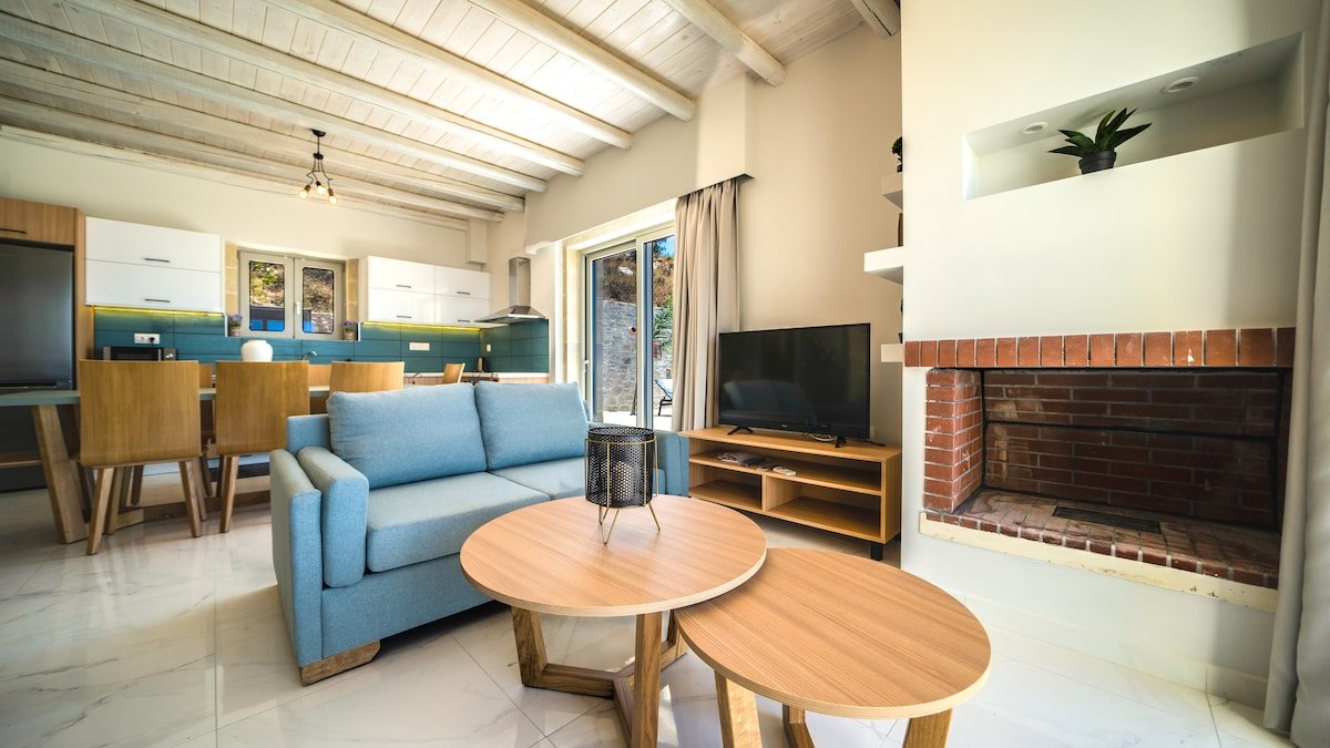 Luxury Villa Ariti, private pool, Sea view, BBQ gallery image 3