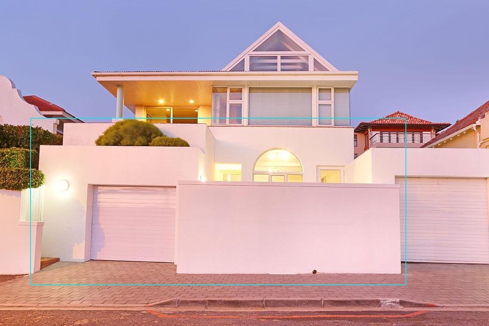 Photo 2 of Camps Bay Beach Apartment accommodation in Camps Bay, Cape Town with 2 bedrooms and 1.5 bathrooms