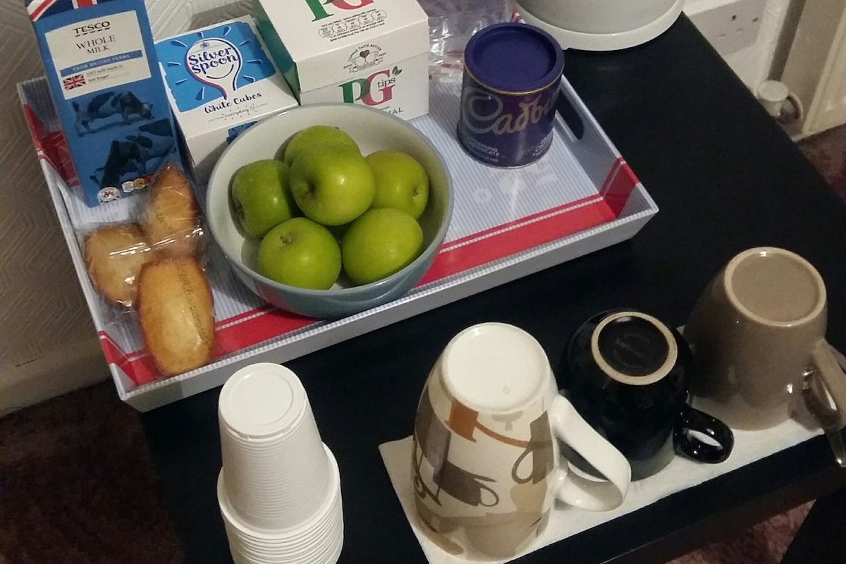 3 Bedroom House Manchester Centre/ 宽敞的家庭住宅 gallery image 4