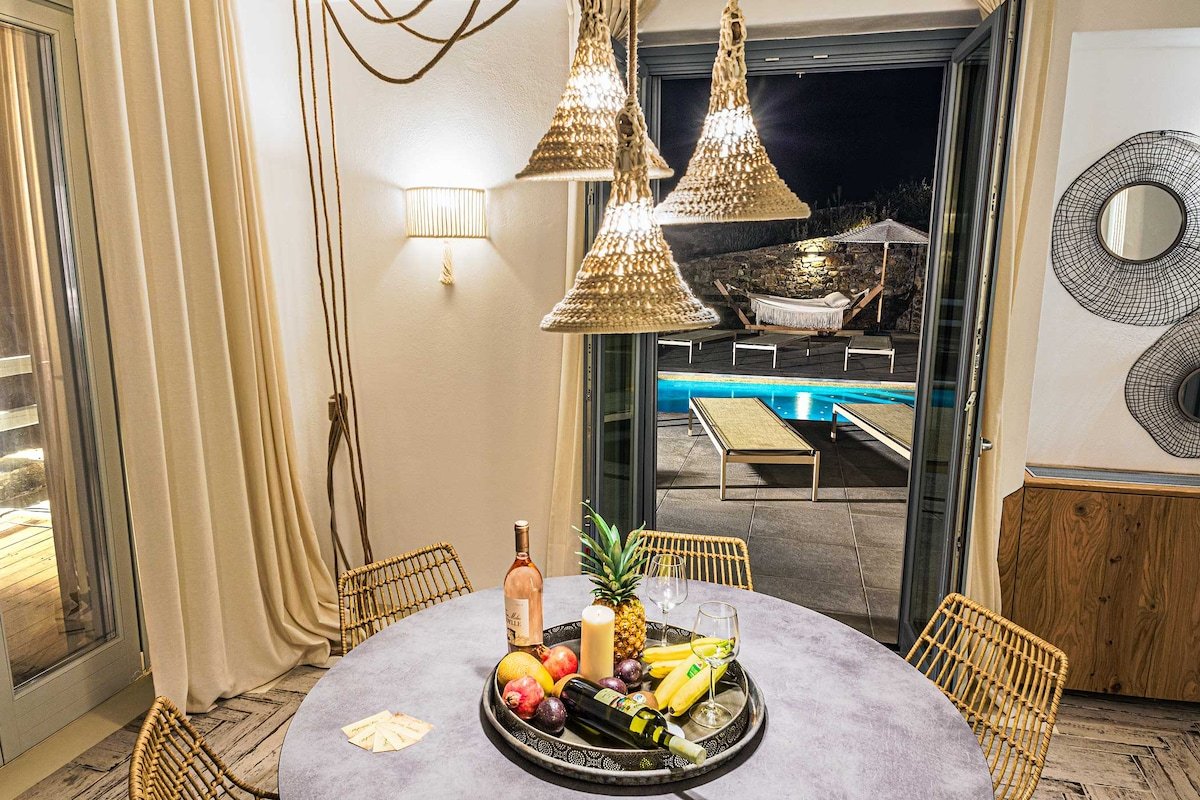 Iakinthos Luxury private Villa by Mykonian Kazarte gallery image 4