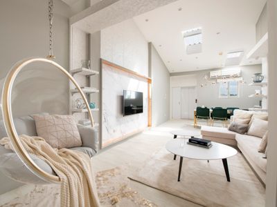 F45/14人房/電梯/四房兩廳四衛/MRT中山國中7分鐘/樓下有便利商店