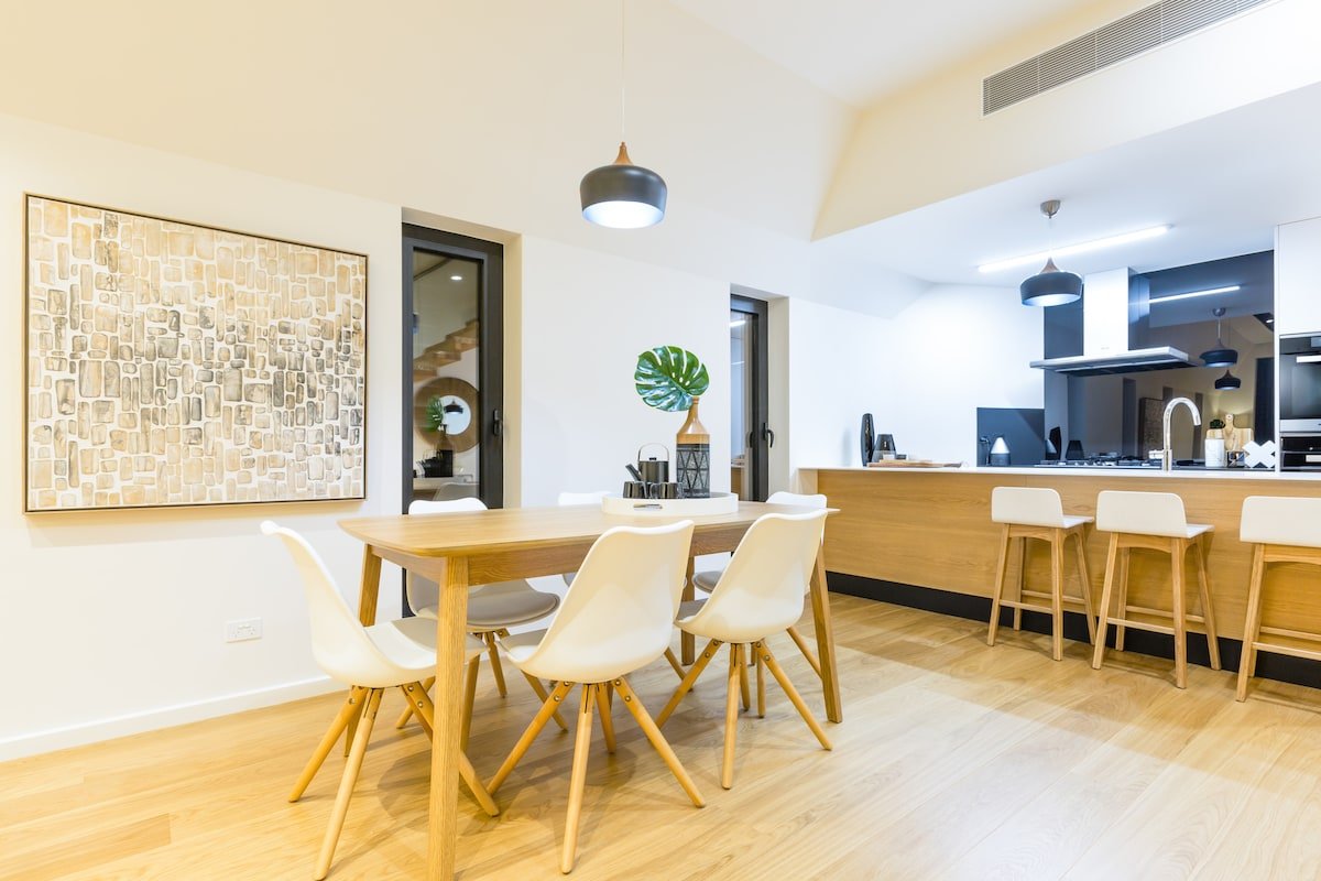 Luxurious Penthouse Brighton Beach gallery image 3