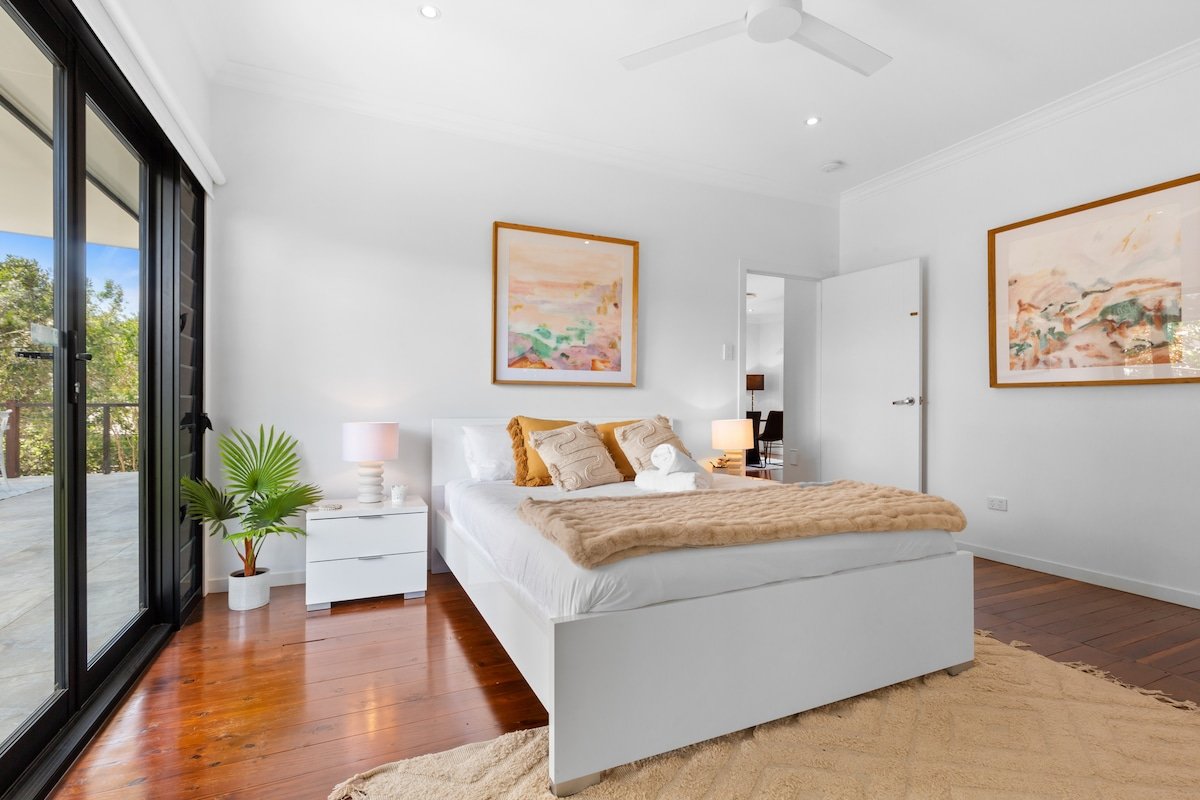 Ultimate Family Retreat|Long Stays|Pet Friendly gallery image 4