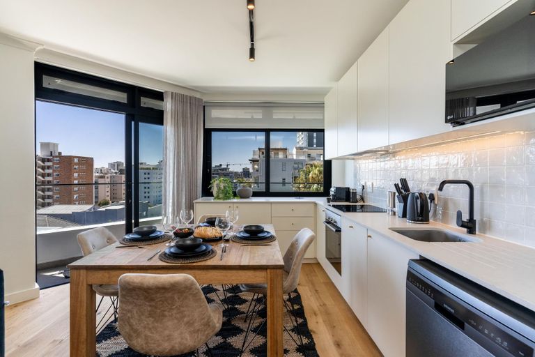 Diamond Views - Luxury Sea Point Apt with views