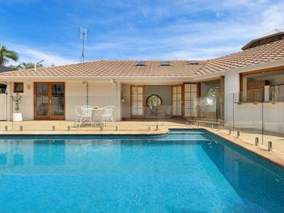 Coastal Spanish-inspired Casa – Pet Friendly