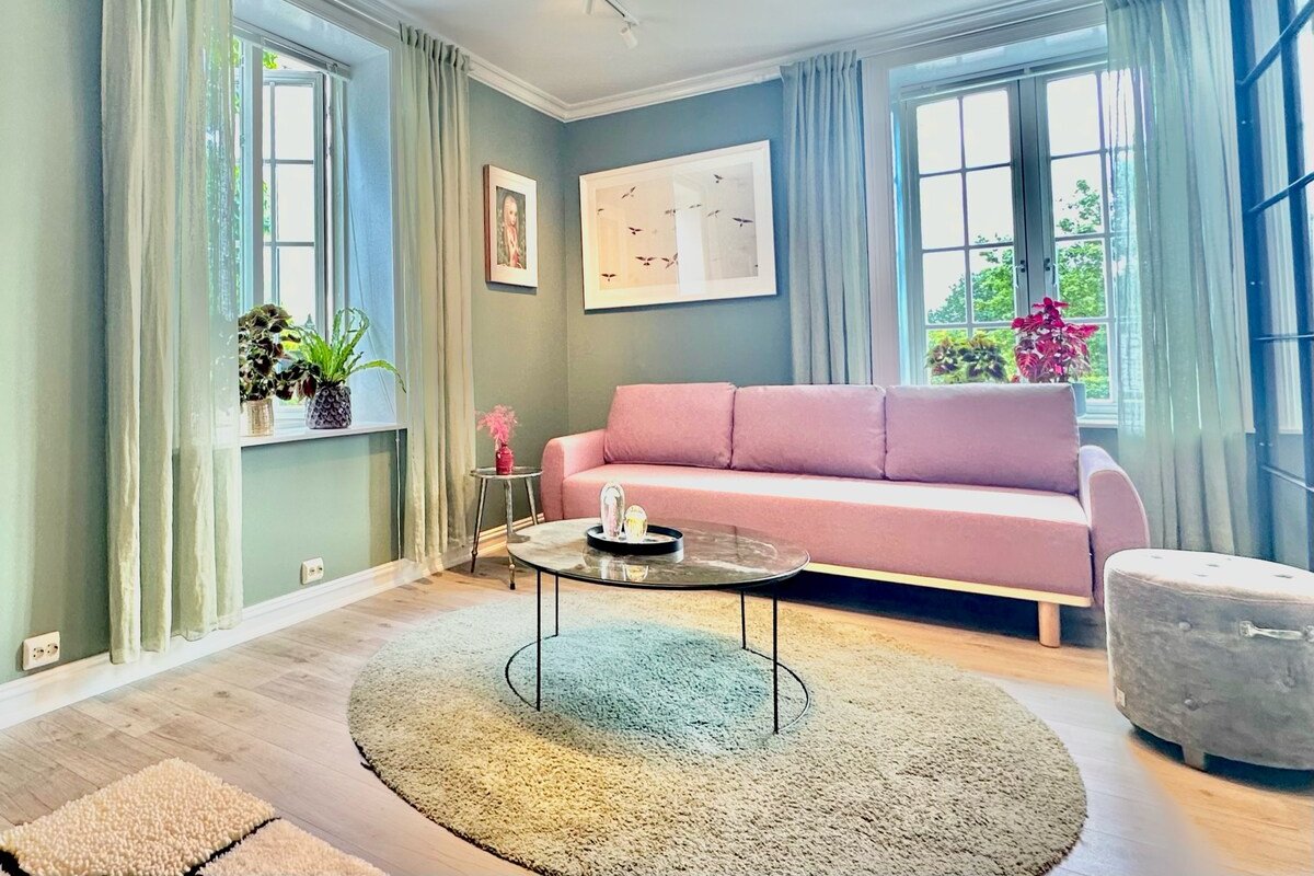 The Rose Retreat – elegant and cosy designer place gallery image 4