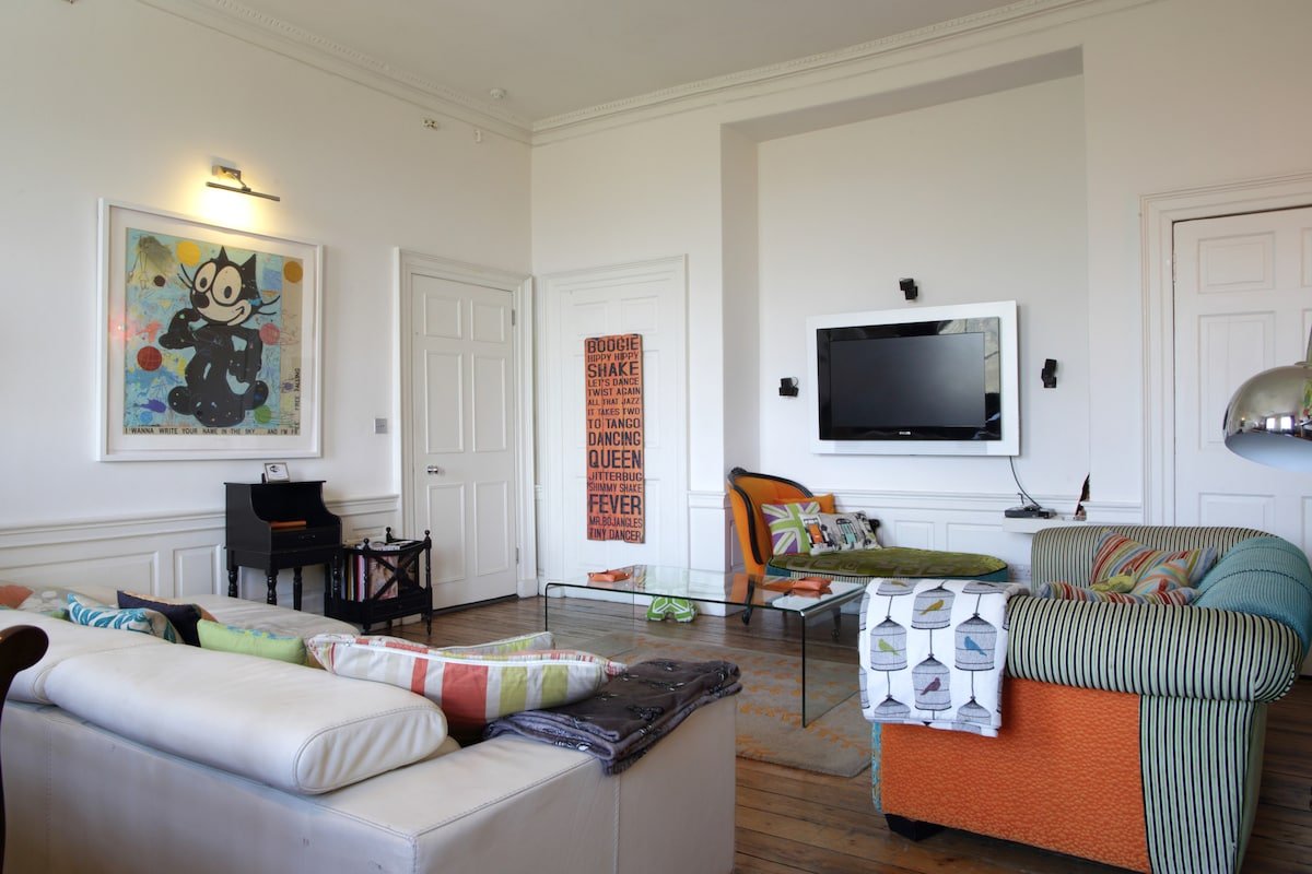 No19 The Apartment. Licence No: EH-70229-F gallery image 4