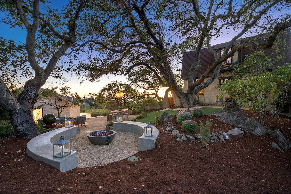 Private hilltop 3-4 bd estate in Upper Rockridge gallery image 5