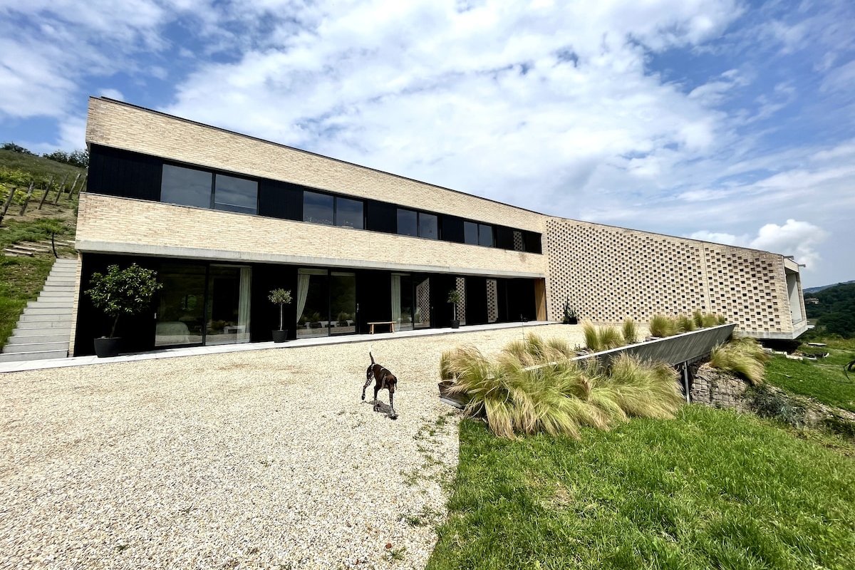 Architectural farmstead apartment near Torino