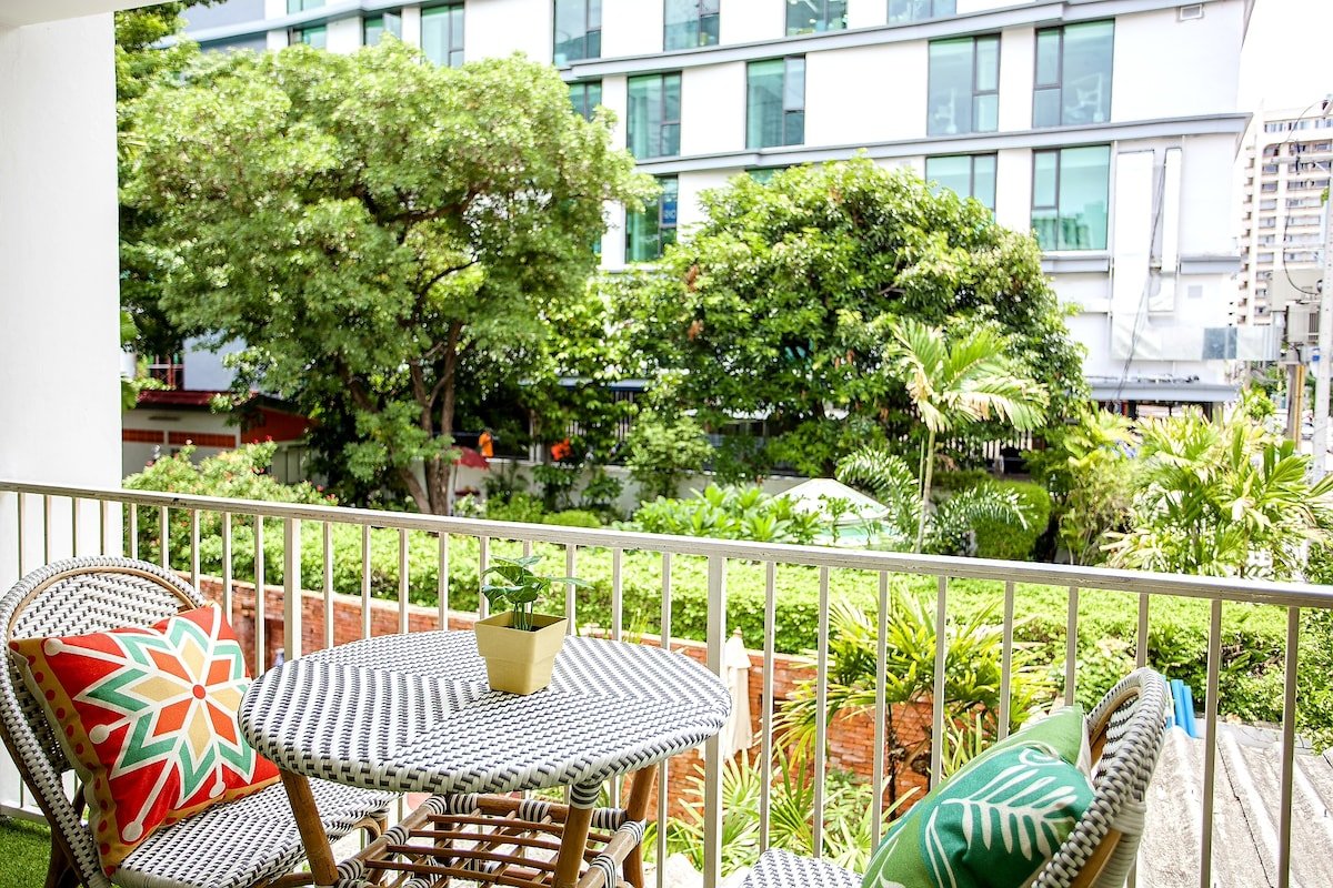 100-Year City Center Villa “Breakfast & Cleaning gallery image 5