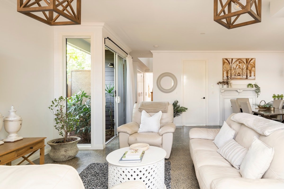 The Olive tree House *alluvionproperty. au gallery image 3