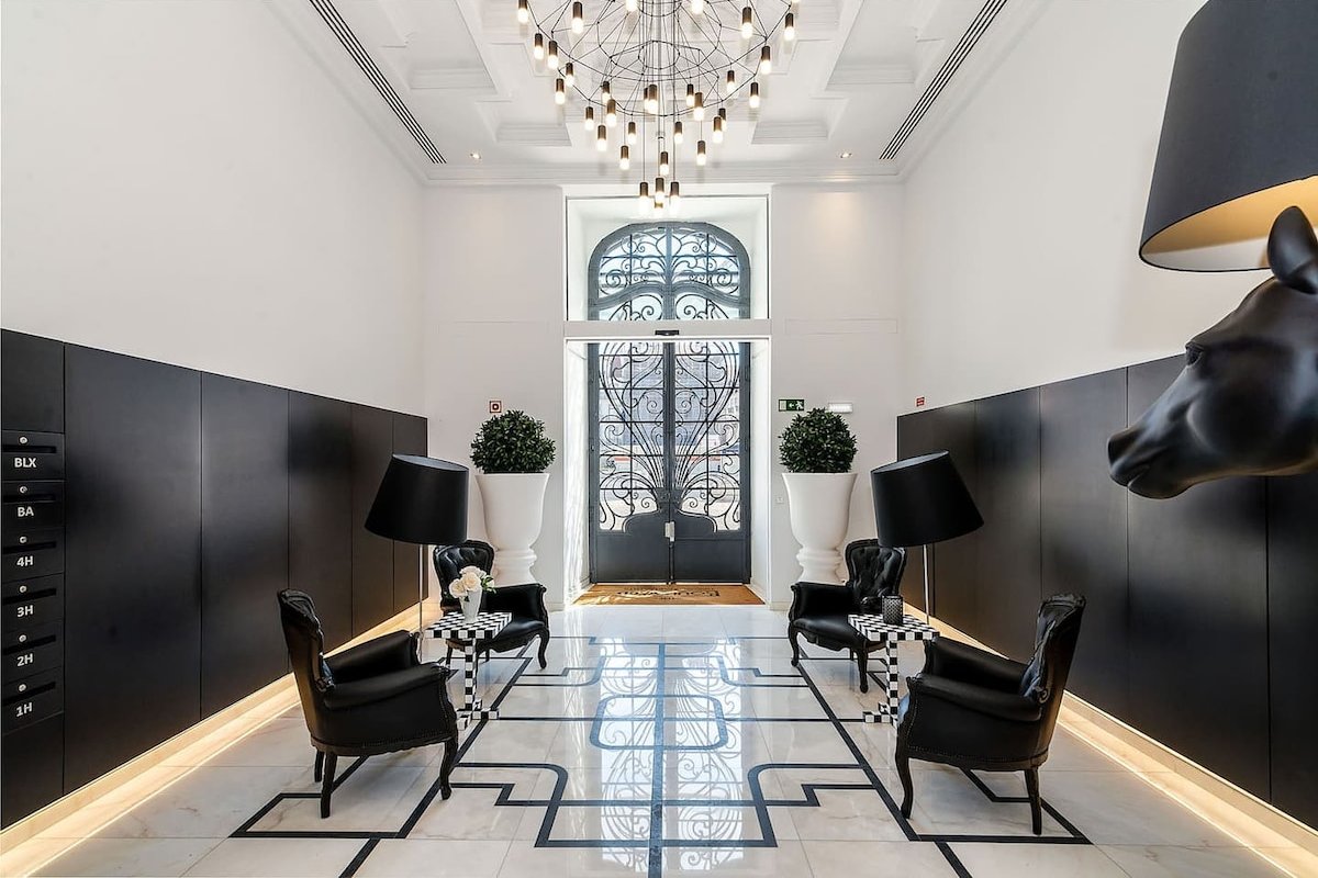 MY LX FLAT Luxury Design Gem in Rossio gallery image 4