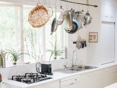 Little Cove Family Beach House (Pet Friendly)