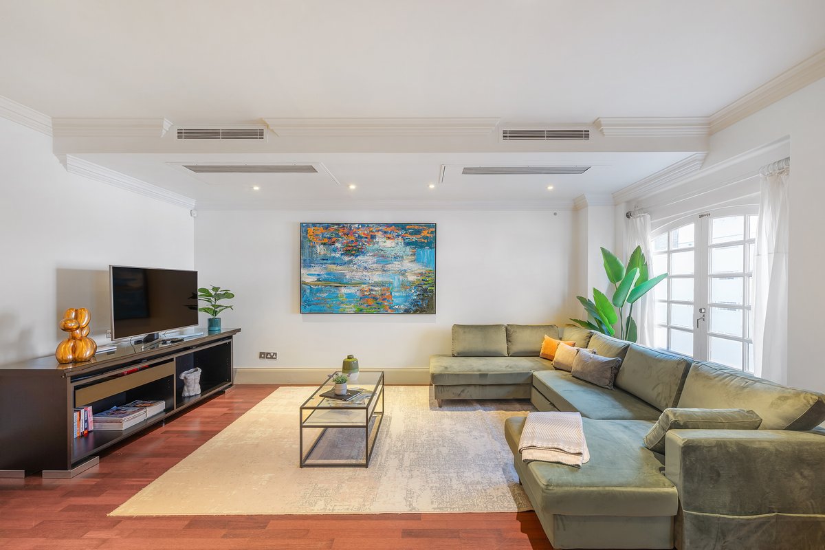 Casa Italia nr Hyde Park & Queens Gate – AC &Wifi