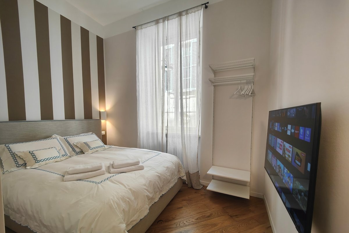 Duomo – Sant’Alessandro 3 luxury terrace gallery image 3