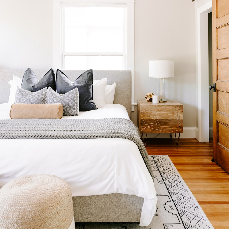 Designer Home w/ Hot Tub perfect for every Season!