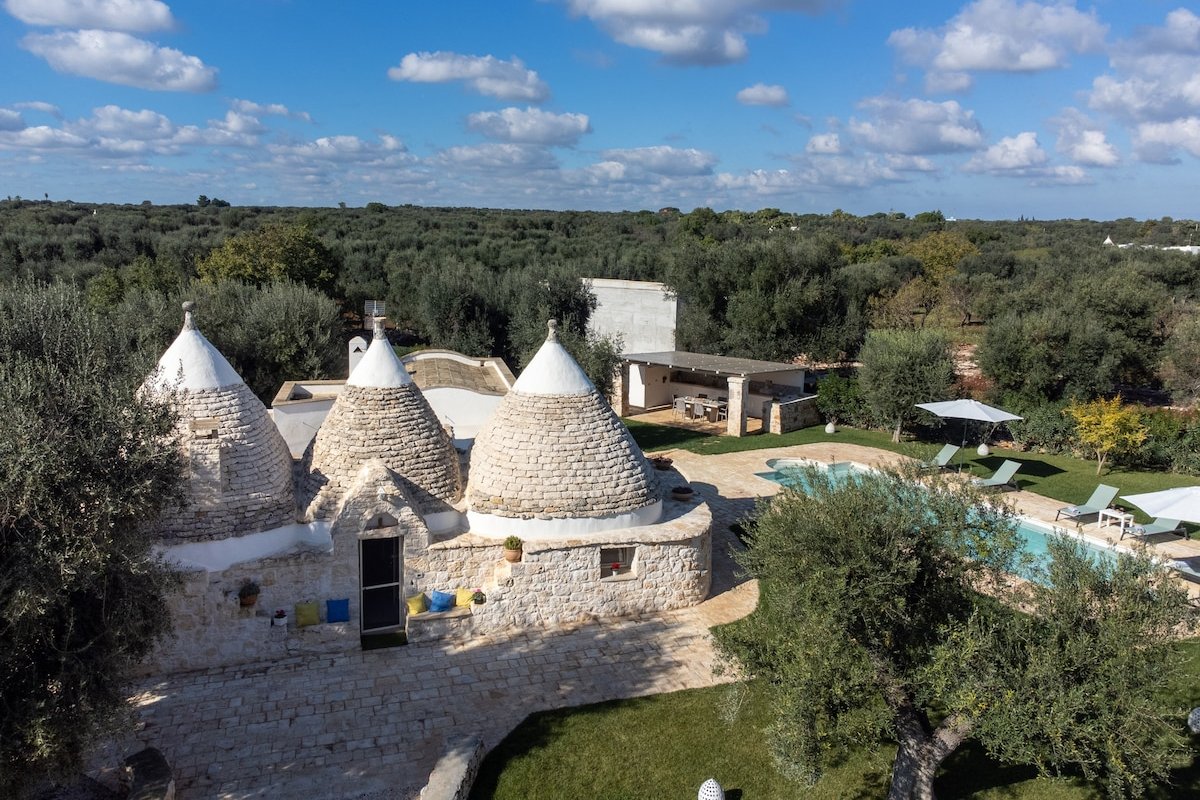 Trullo Della Grotta, San Michele Salentino, Puglia gallery image 3
