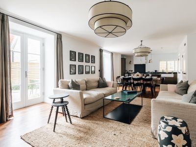 Redland Suites – Apartment 1. Sleeps 8