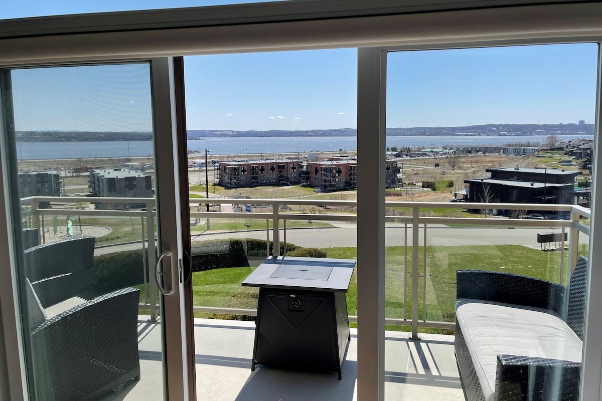 Maison de ville chaleureuse avec vue sur le fleuve gallery image 2