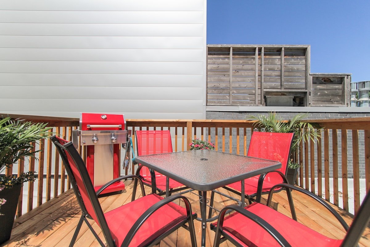 Duplex with rooftop terrace for friendly group gallery image 5