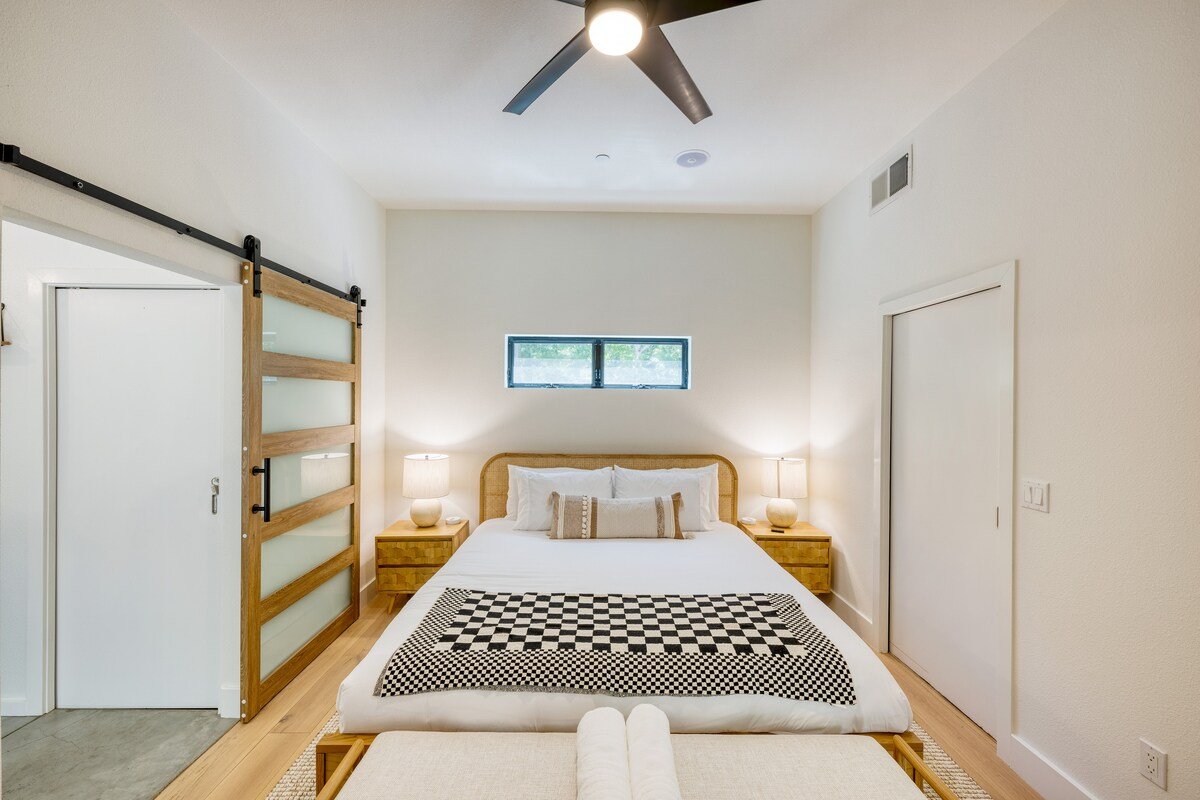 Mill Creek – AvantStay | Patio, Hot Tub, A+ Design gallery image 4