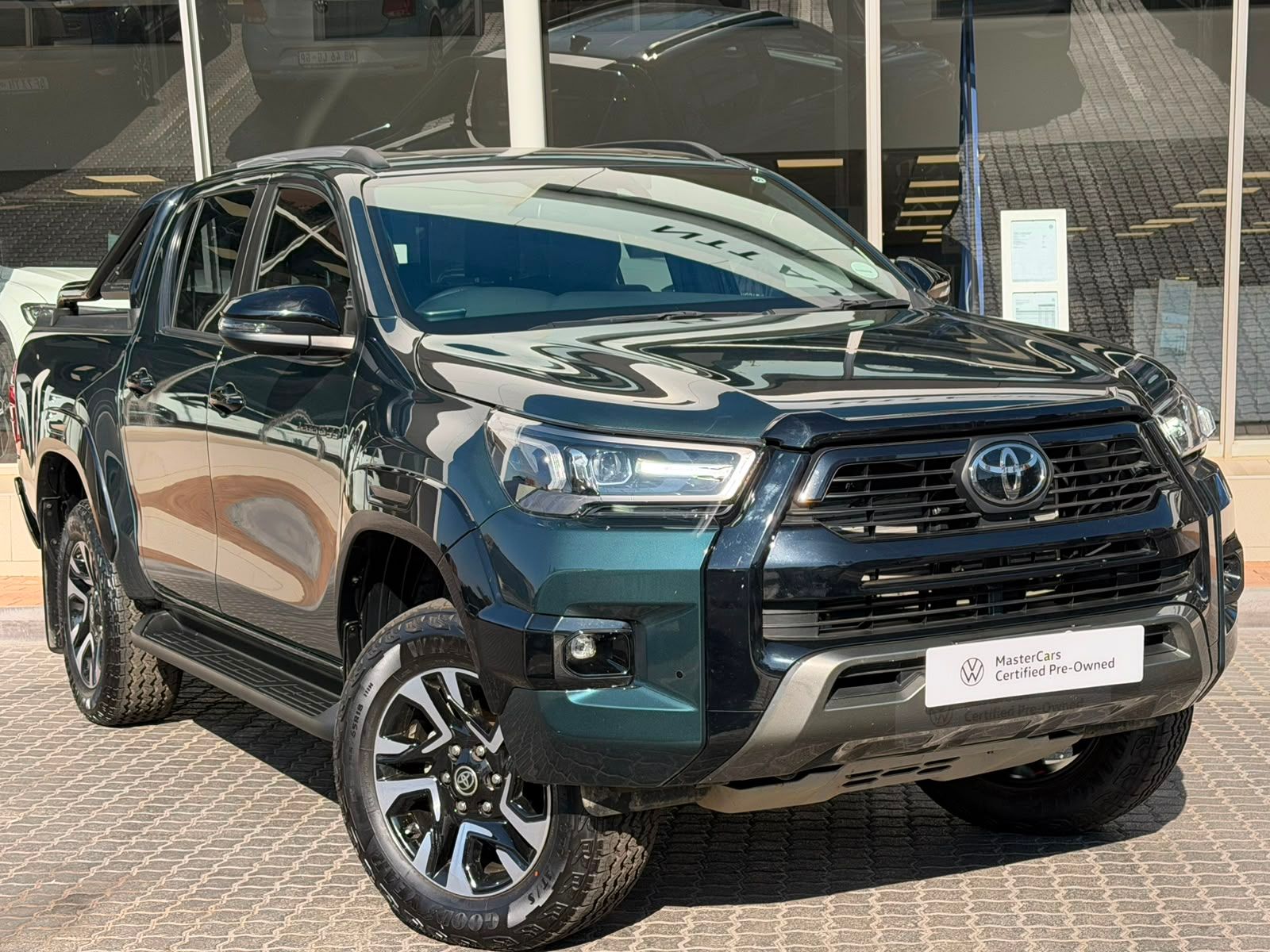 TOYOTA HILUX 2.8 GD-6 RB LEGEND 55 4X4  for Sale in South Africa