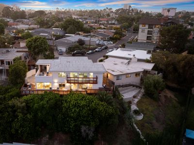 Luxury 7 BR Mission Hills Home with a View