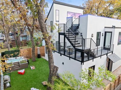 Twin Homes Oasis | Hot Tub near Downtown Austin