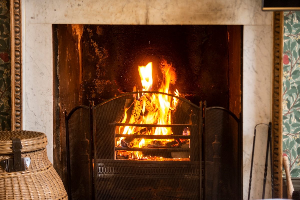 Historic Rock House with Timeless Elegance gallery image 4