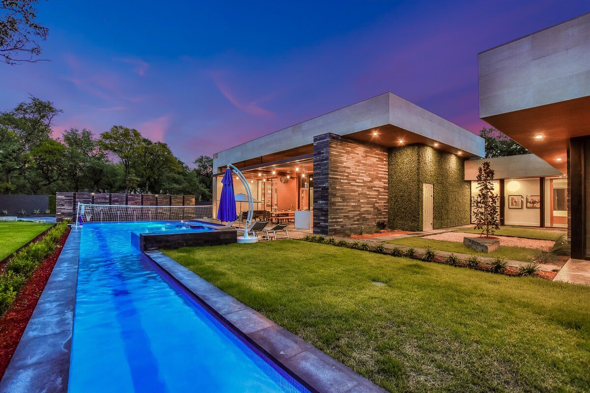 Above Pinnacle I Modern Luxury | Pool & Spa | Casi gallery image 4