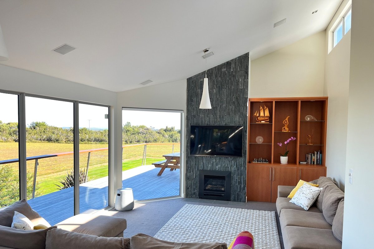 Harbour Lookout – 2 bathrooms gallery image 4