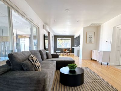 Torrance Retreat: 3 BDR, 2BR