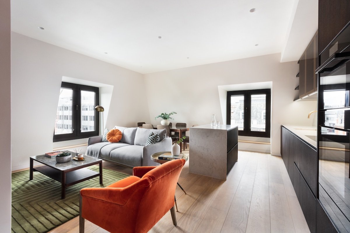 Oxford Street luxury 3 bedroom serviced apartment gallery image 3