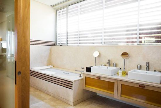 Photo 5 of Bantry Bay Villa accommodation in Bantry Bay, Cape Town with 5 bedrooms and 5 bathrooms