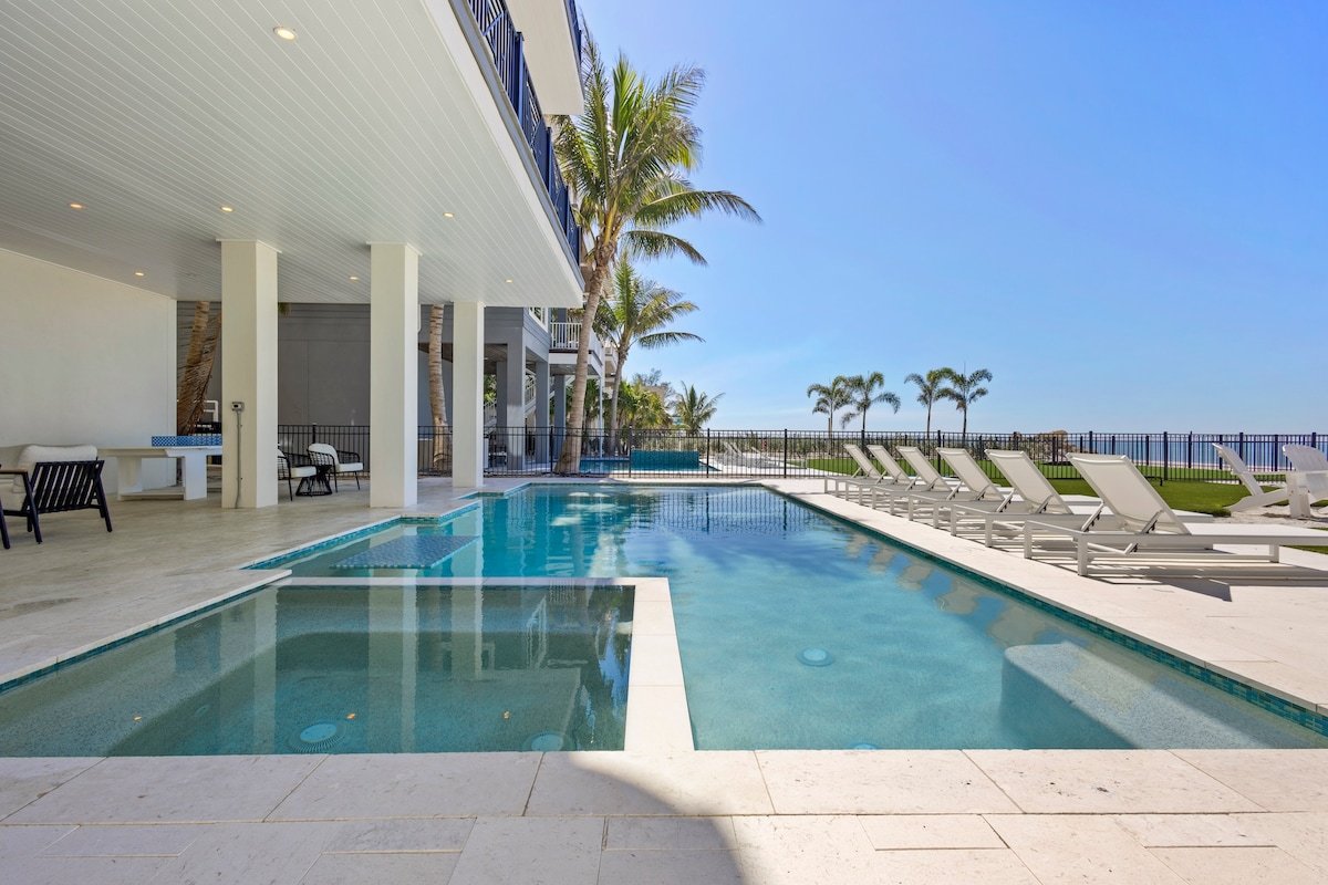 Sea Swept- Beachfront Luxury Home! Pool, Golf gallery image 4