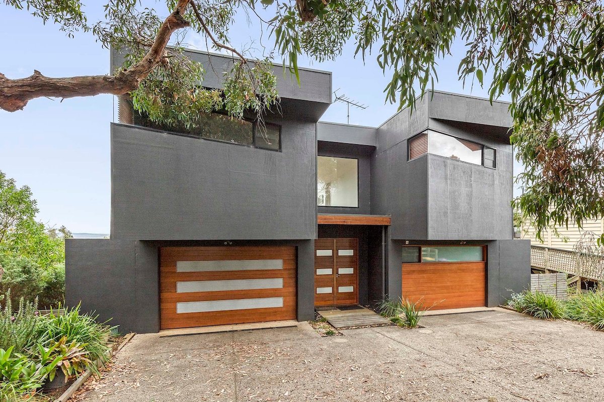 Ultimate Coastal Haven , Private Pool & Sun Aspect gallery image 2