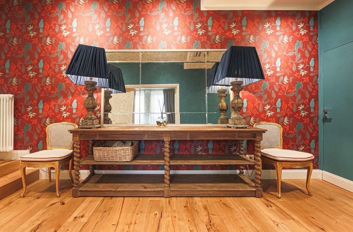 Newly renovated Abbey, center gallery image 4