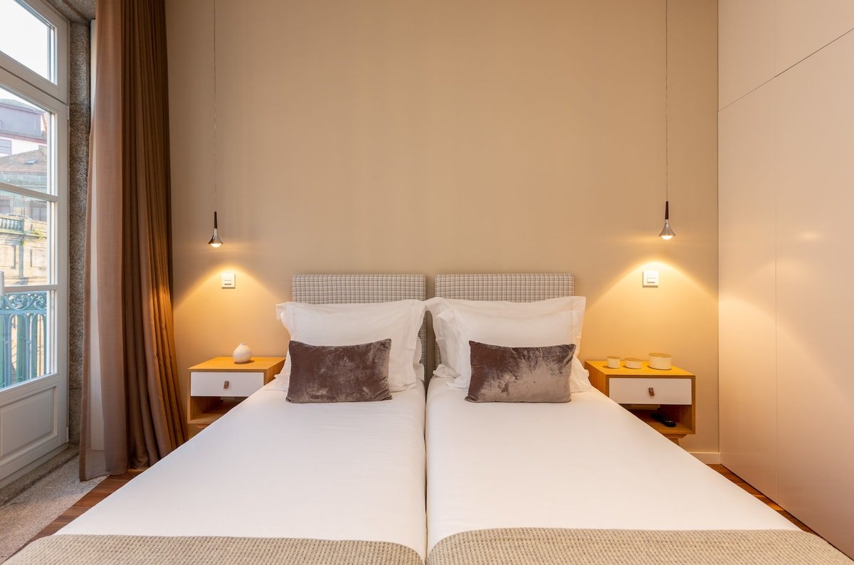 3A – 2 Bedroom Apartment Porto Historic Center gallery image 3