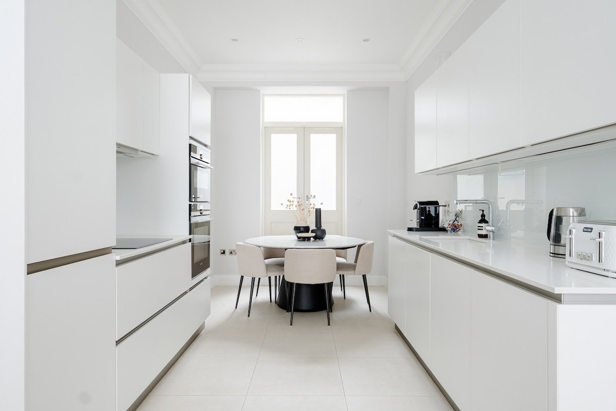 Stunning Central London Townhouse by Oxford Street gallery image 4