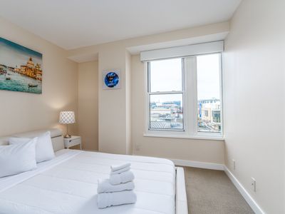 2 Bedroom Apt. near Washington Monument