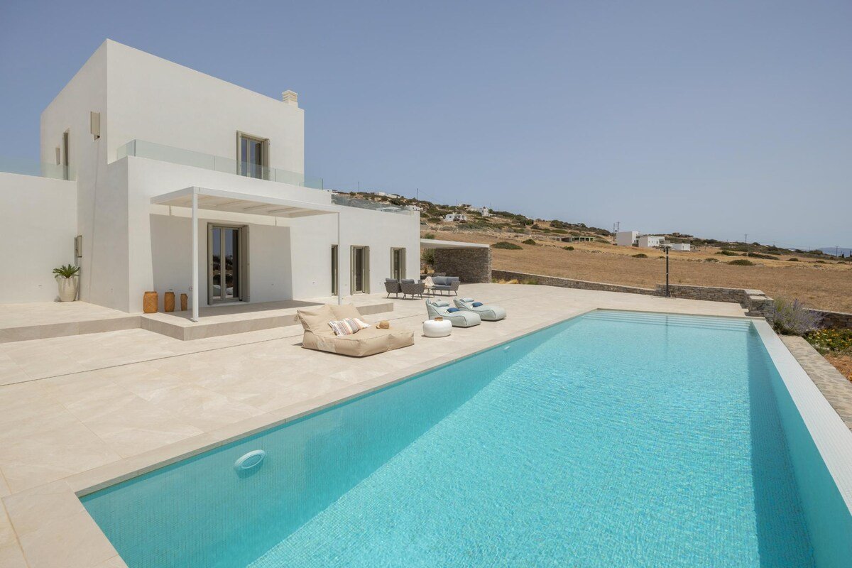 Luxurious Villa Ioli, Paros gallery image 2