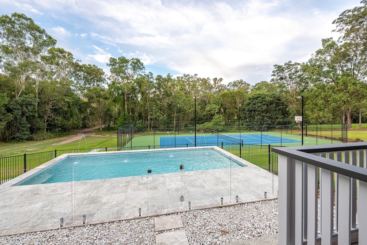 Glasshouse Retreat gallery image 4