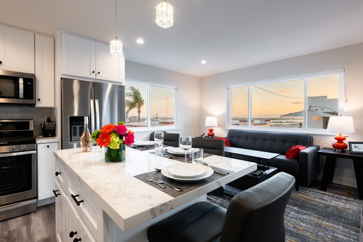 1stResorts.com 2 WATERVIEW FAMILY VILLAS HOTTUB AB gallery image 2